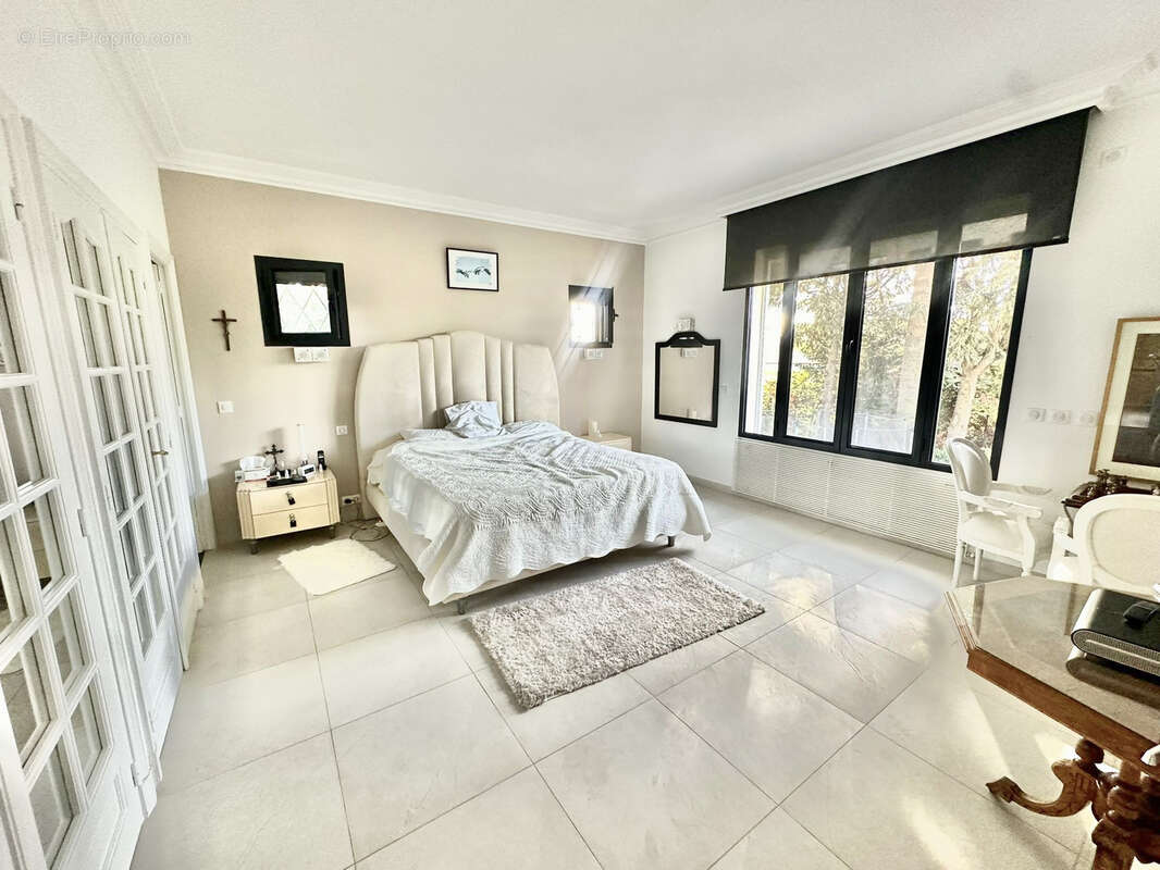 Cannes basse californie villa t6 individuelle 405m2vue mer calme,  piscine terrain 1800m2 garage - photo 14