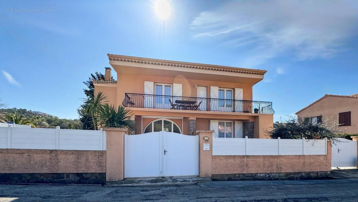 Maison à SAINT-RAPHAEL