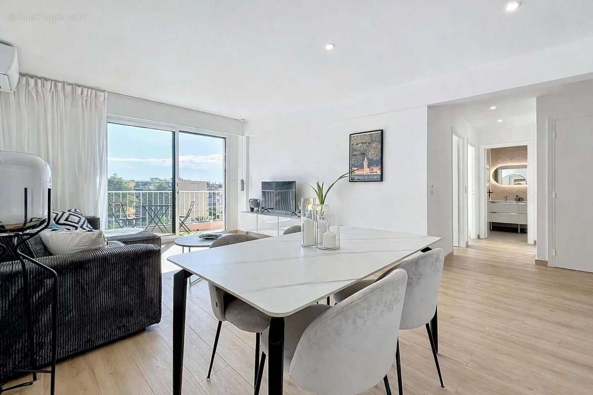 Appartement à CAGNES-SUR-MER