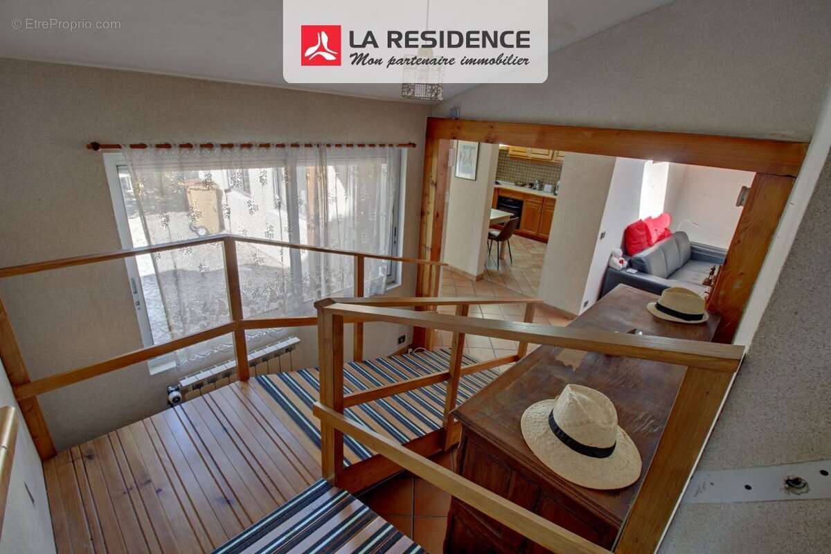 Maison 101 m² à Conflans-Sainte-Honorine  - photo 9