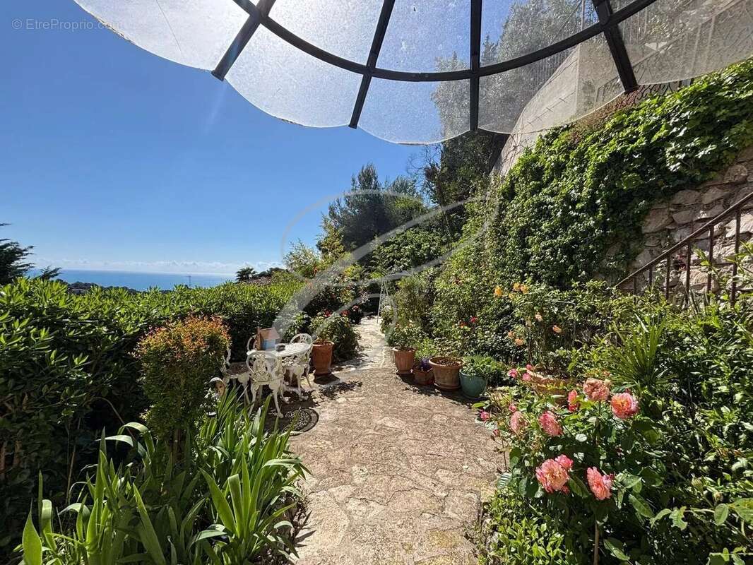 Maison à ROQUEBRUNE-CAP-MARTIN