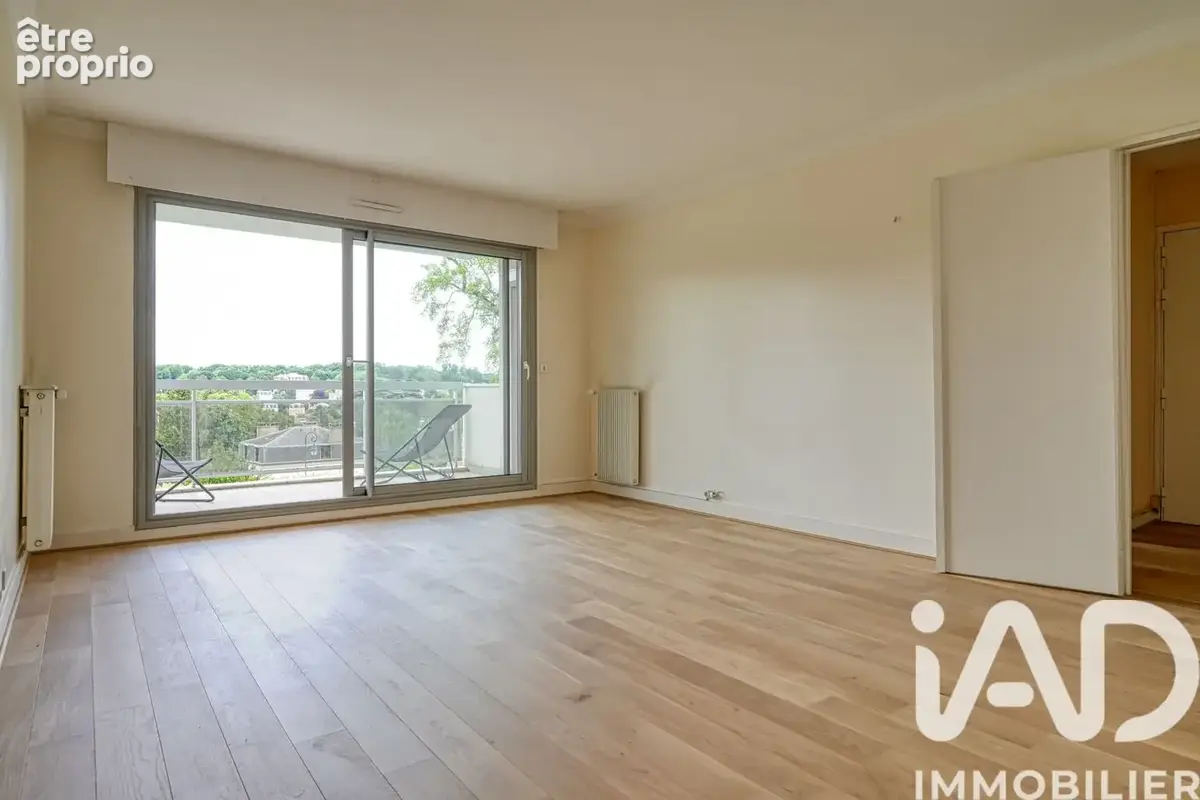Photo 1 - Appartement à VILLE-D'AVRAY