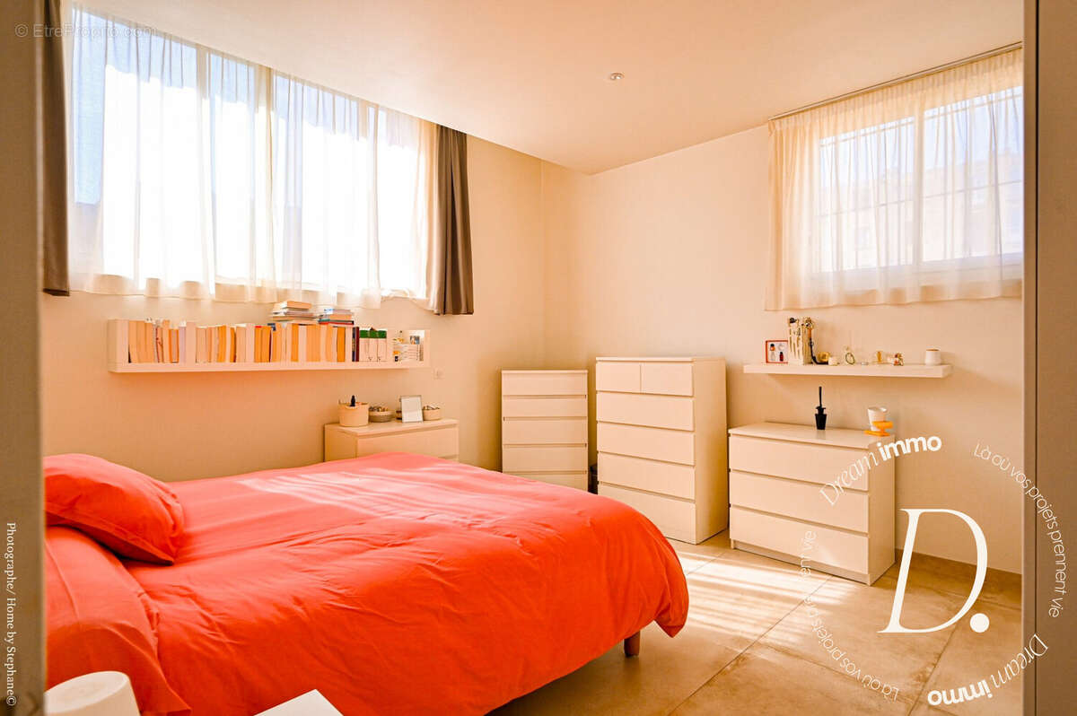Appartement à MARSEILLE-5E