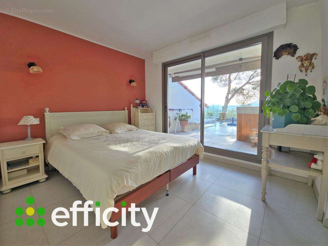 Appartement à SAINT-RAPHAEL