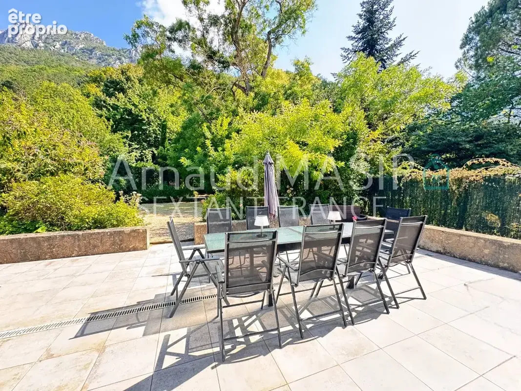 Sublime authentique chateau totalement renove au coeur du pays cathare, piscine, vue chateau - photo 15