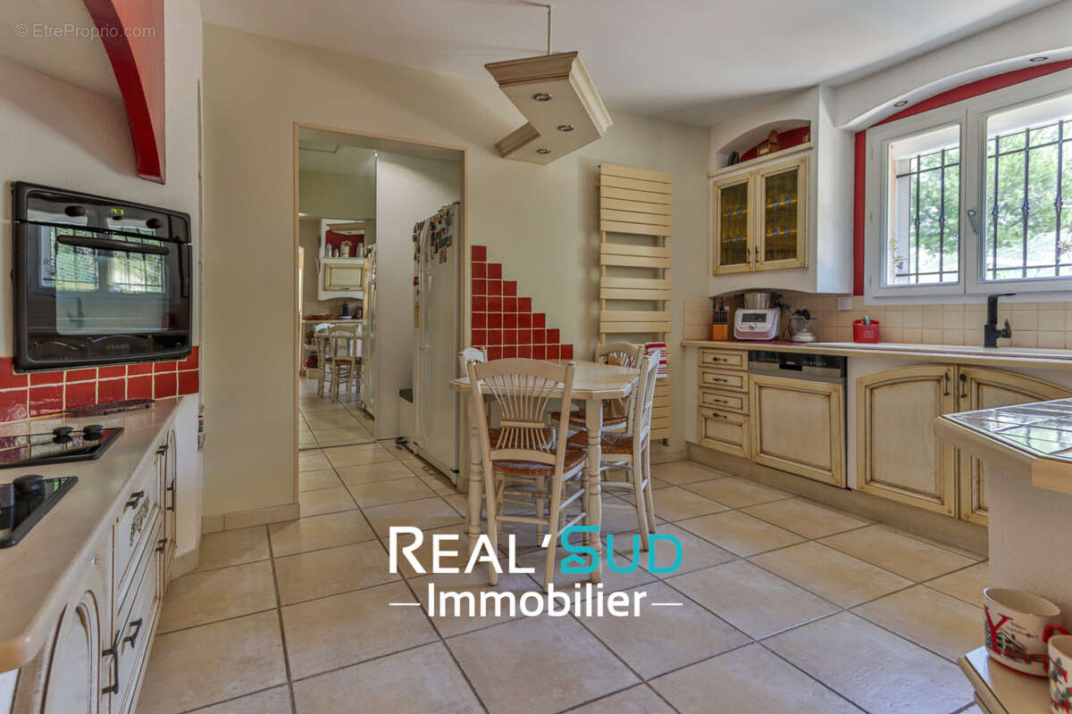 Maison à MARSEILLE-9E