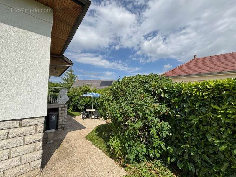 Maison à ARC-SUR-TILLE