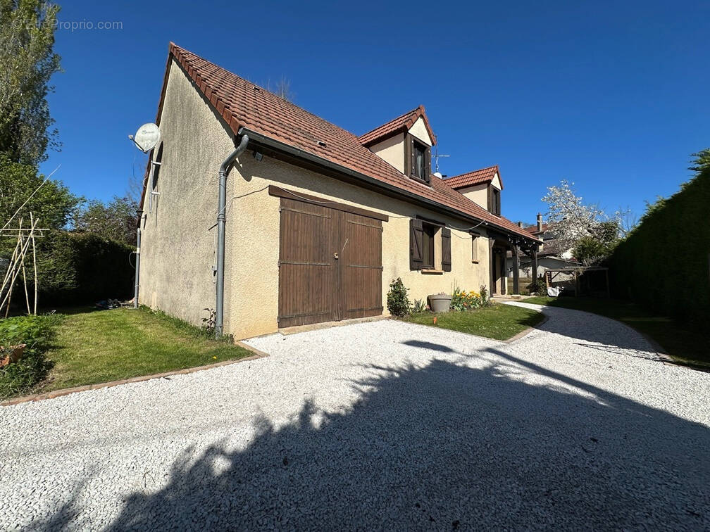 Maison à TREON