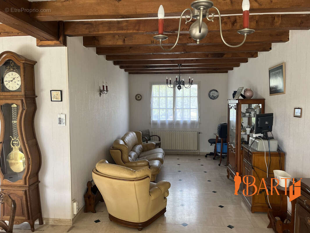 Maison à SAINT-DOULCHARD