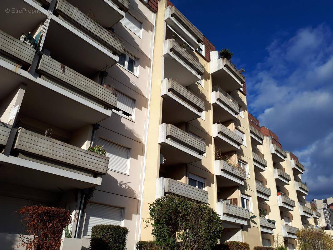 Appartement à VILLEFONTAINE