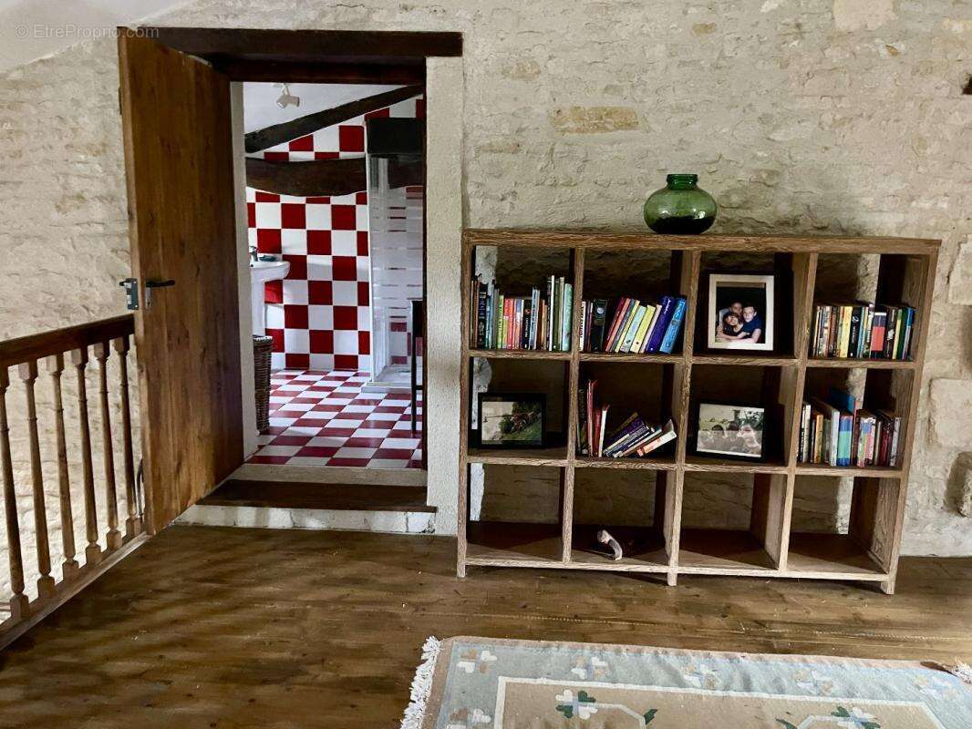 Maison à AUTHON-EBEON