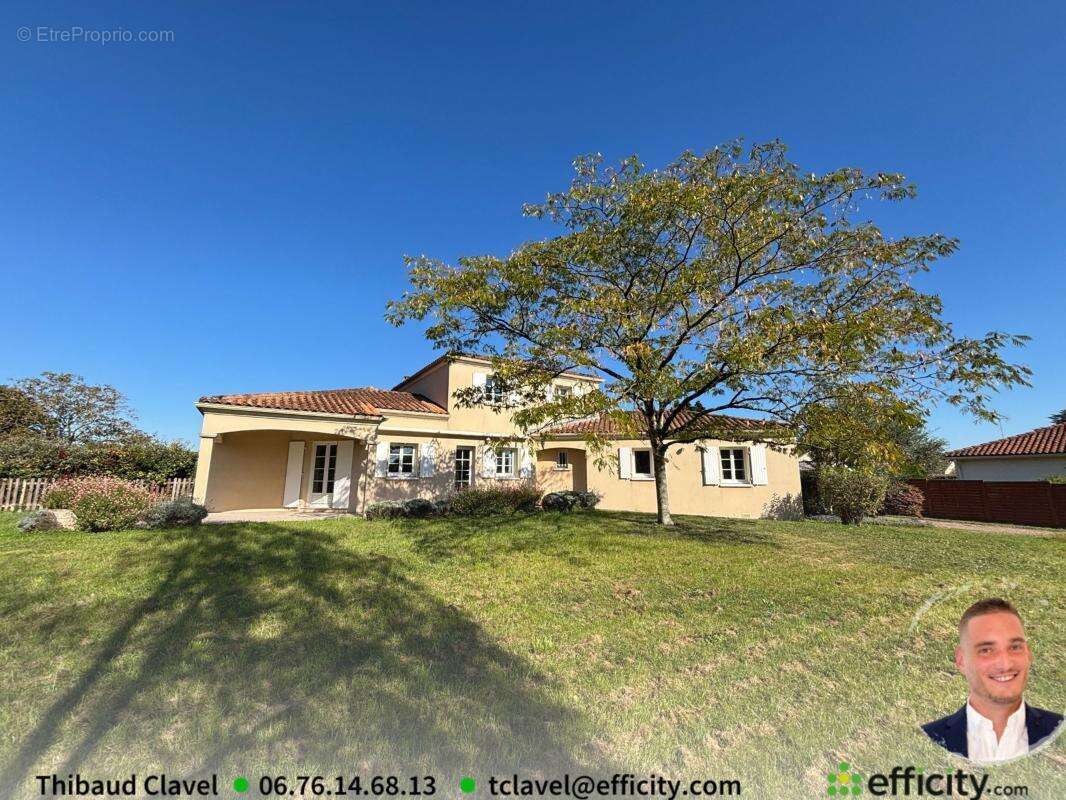 Maison à SAINT-YRIEIX-SUR-CHARENTE