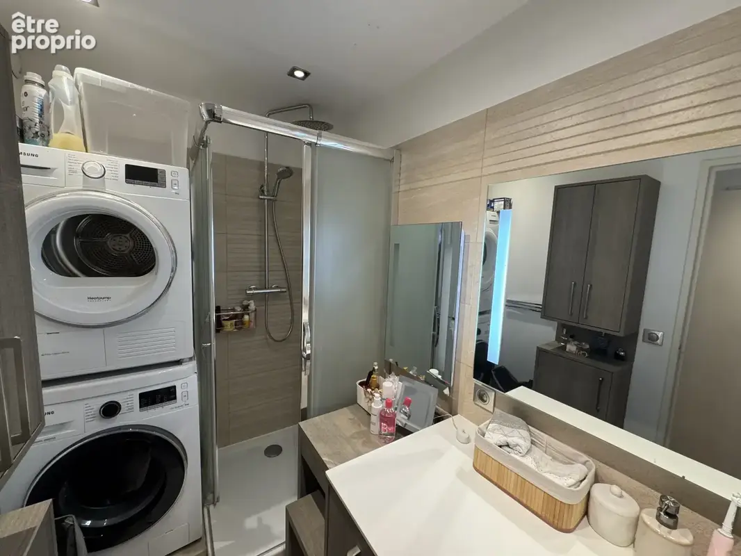 Grand 2 pièces avec balcon de plus de 10 m2   10ème et avant-dernier étage - photo 9