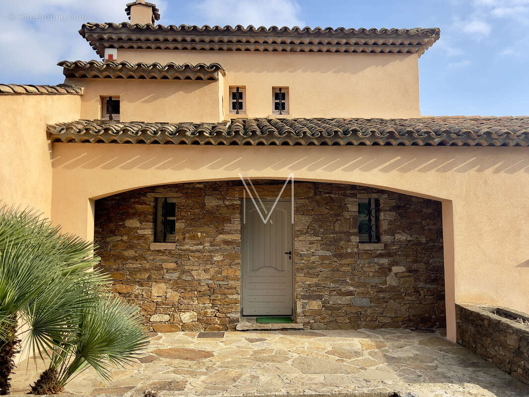 Maison à GRIMAUD