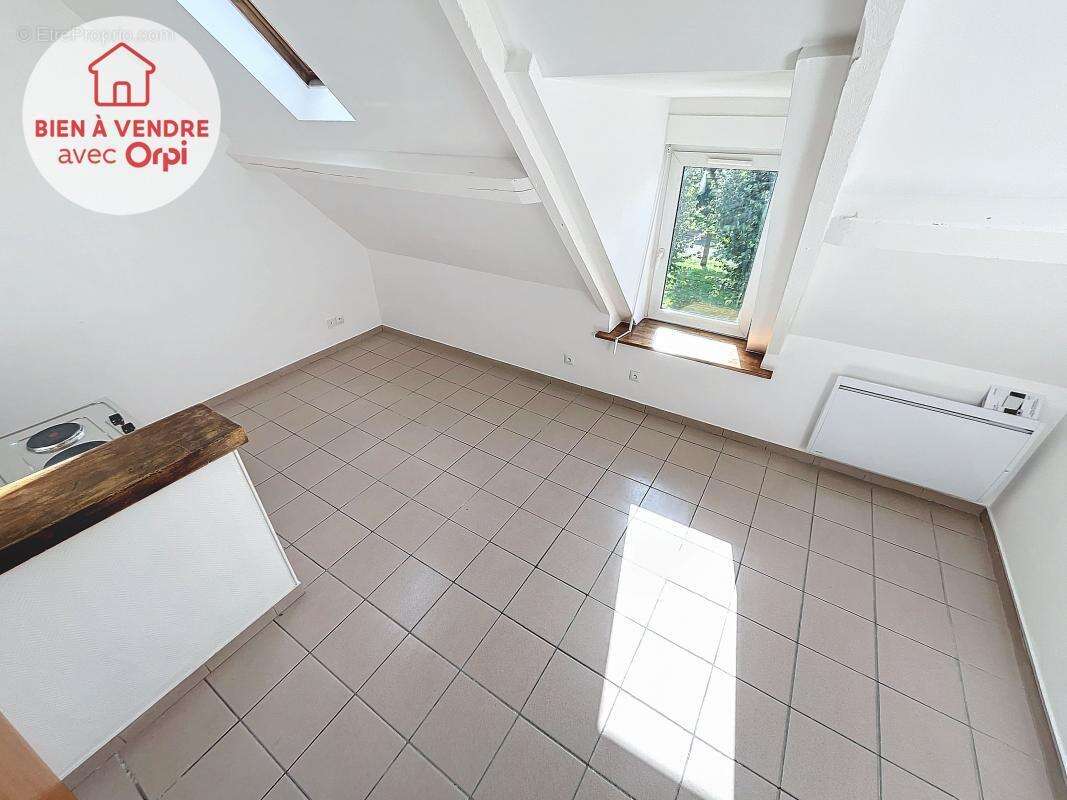 Appartement à JUZIERS