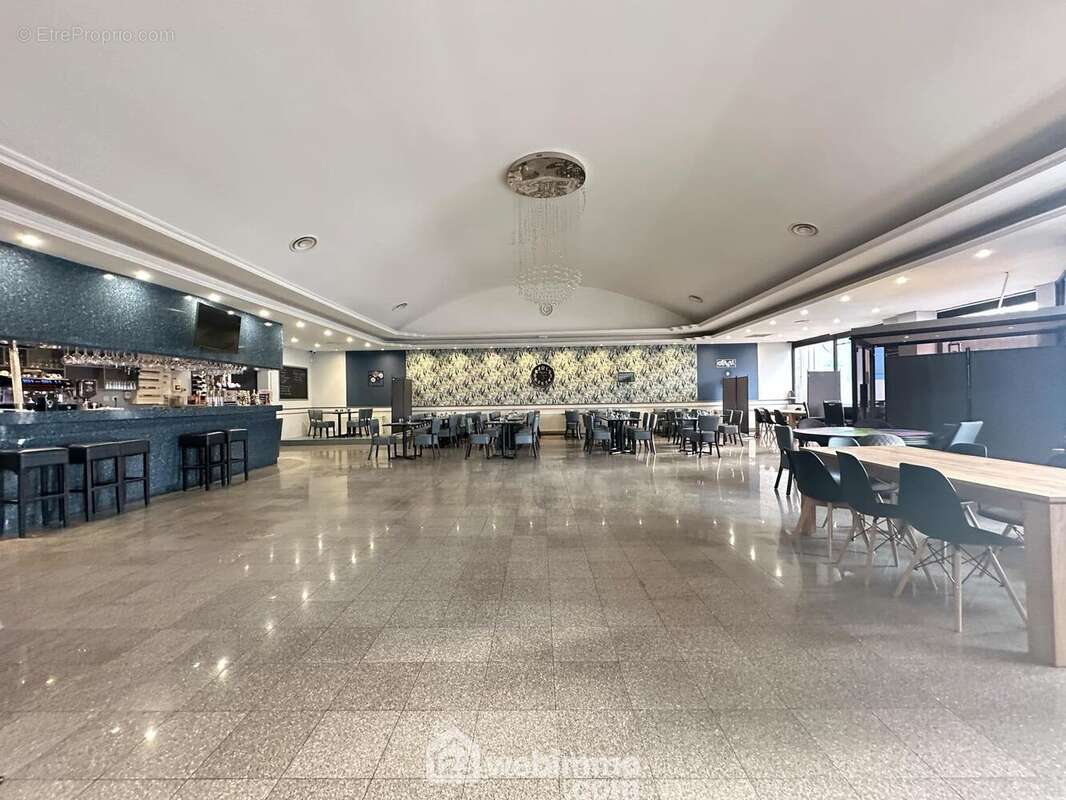 Une salle de réception de 203 m² - Commerce à LAON