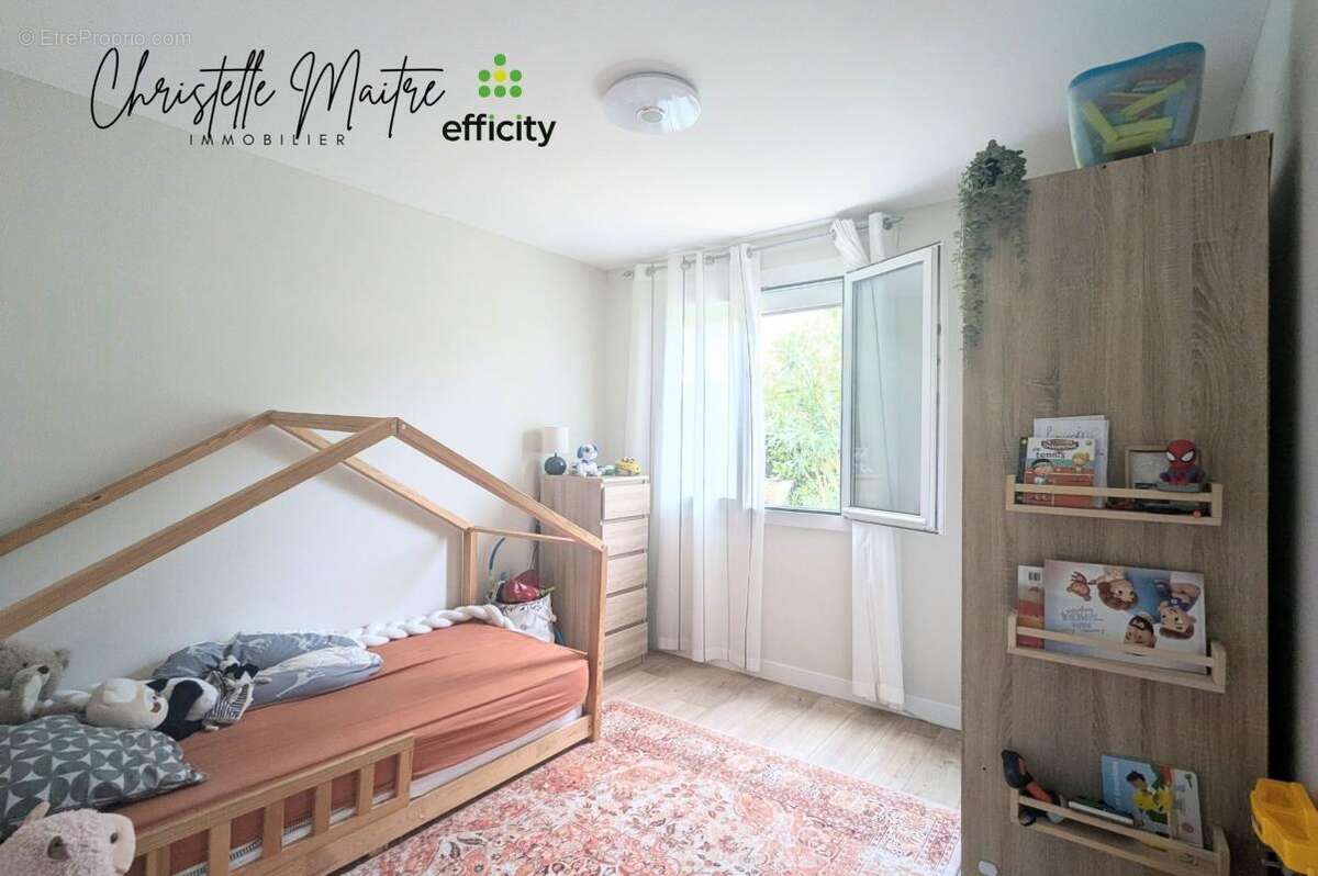 Maison à SAINT-MARTIN-DE-CRAU