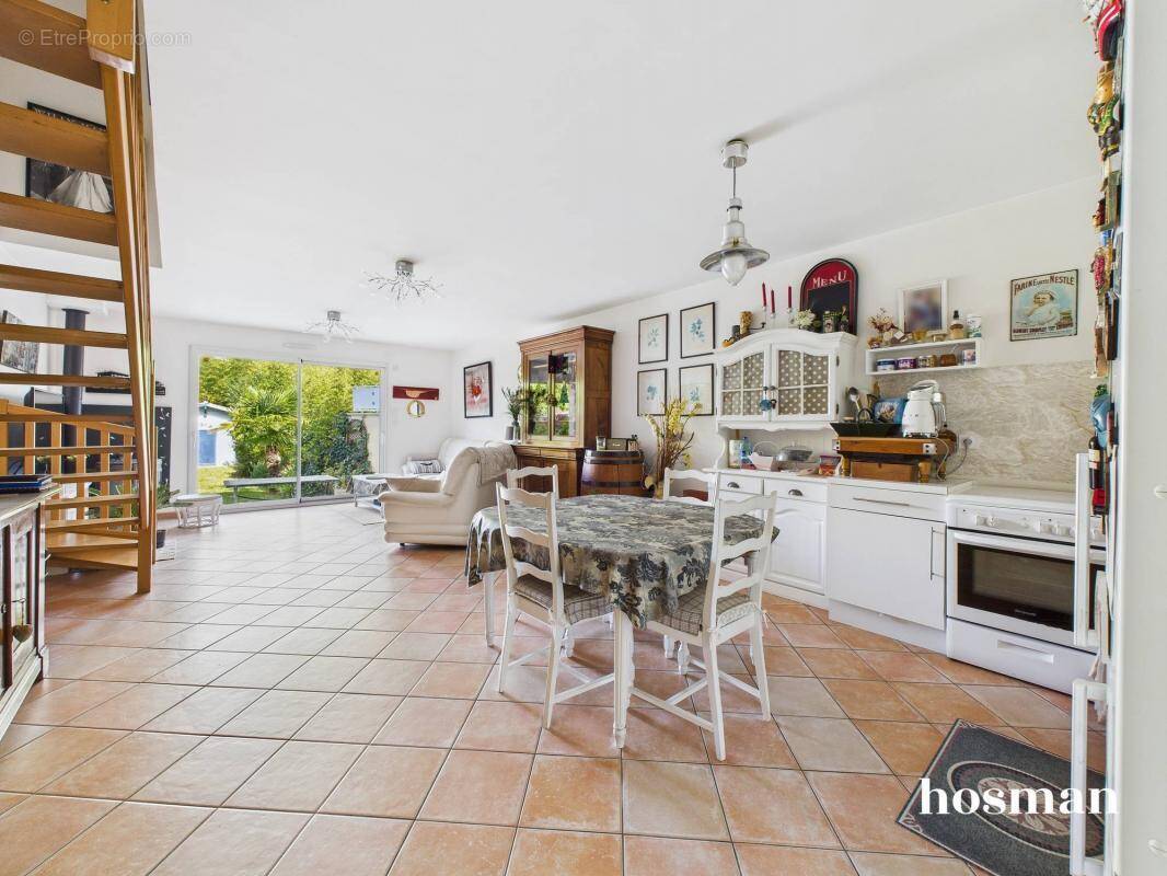 Maison à LE BOUSCAT