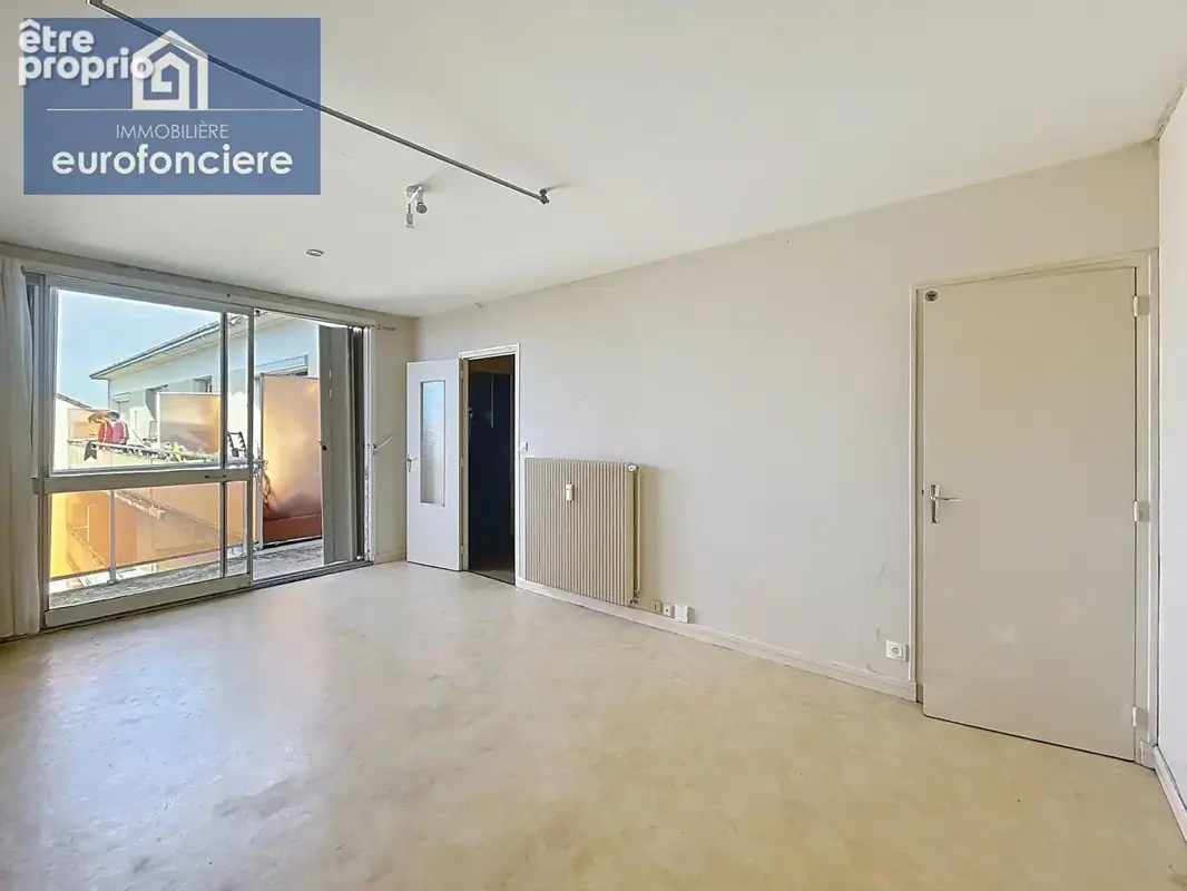 Appartement Troyes 1 pièce(s) 31 m2 - photo 2