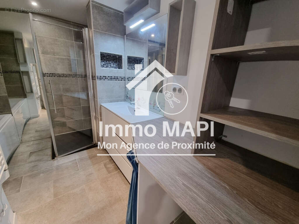 Appartement à LATTES