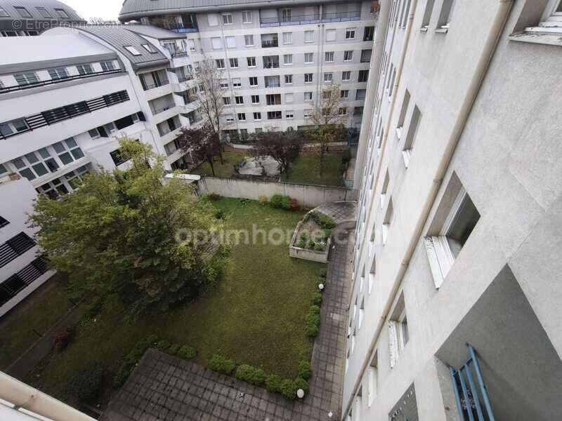Appartement à LYON-8E