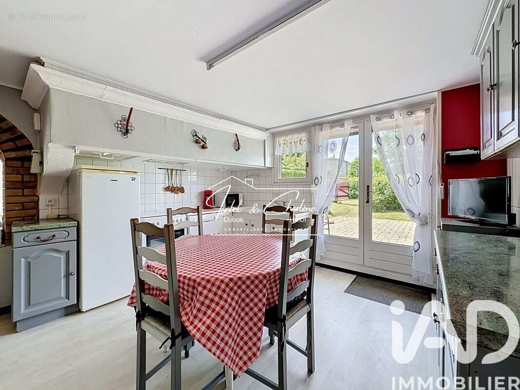 Photo 3