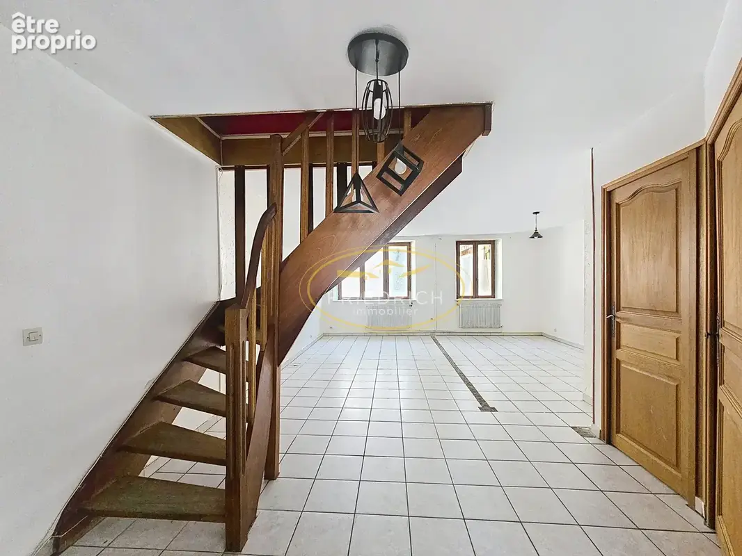 Appartement F4 - Centre ville - photo 2