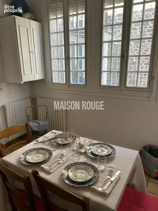DINARD CENTRE : T4 avec cour privative à deux pas de la plage de l'Écluse - photo 6