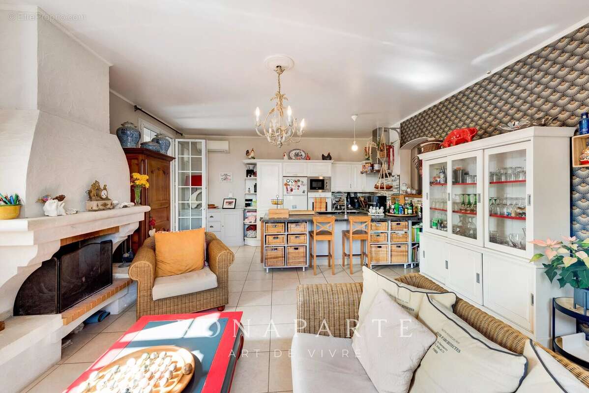 Saint-raphael - villa t4 traditionnelle - photo 5