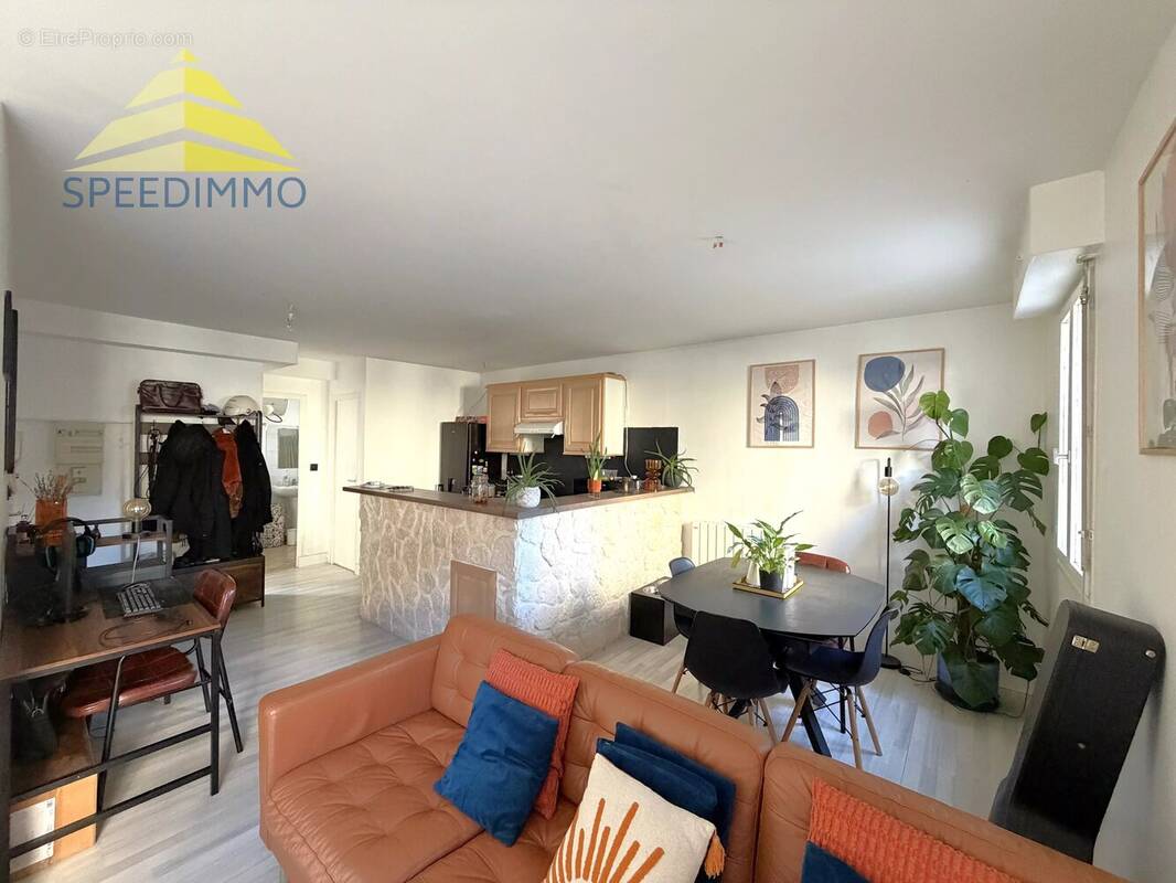 Appartement à PERIGNY