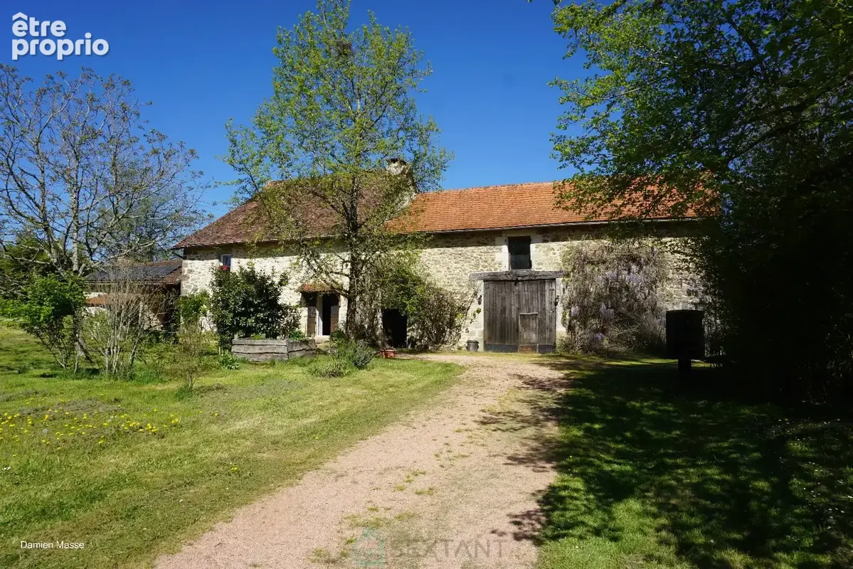 Ancien relais de poste du XVIIe siècle niché au coeur du parc naturel du Périgord vert. - photo 3