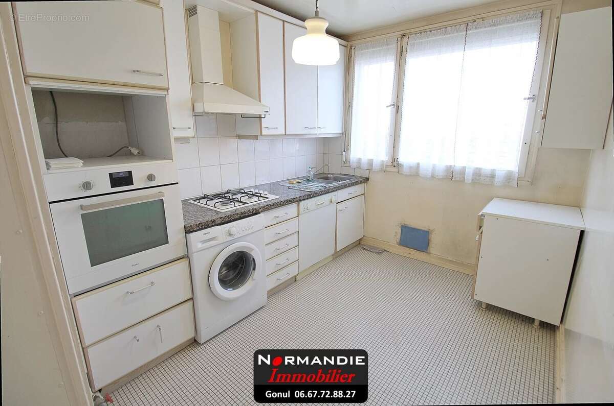 Appartement à SAINT-ETIENNE-DU-ROUVRAY