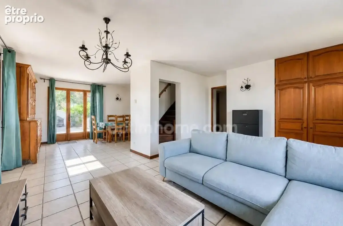 Maison familiale, 5 chambres, terrain de 685 m² et nombreux équipements sur Pessac (33) - photo 2
