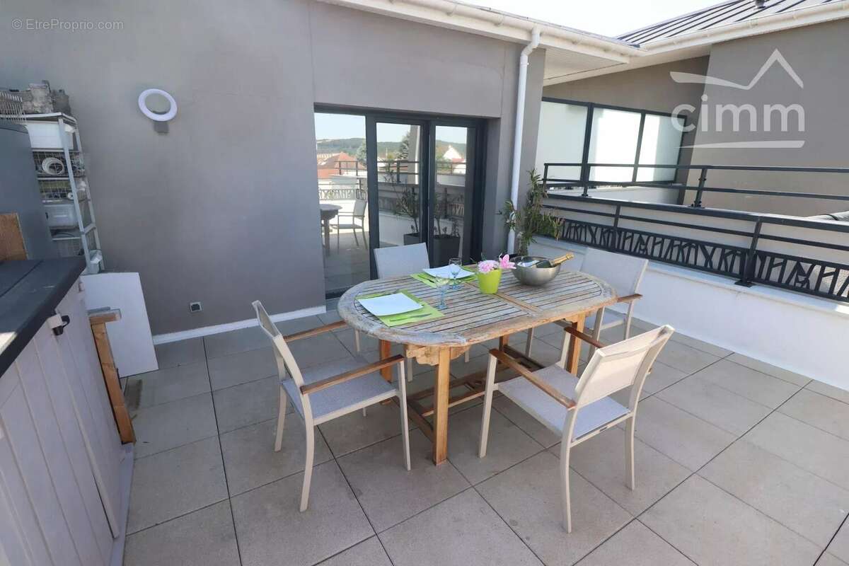 Appartement à ROSNY-SUR-SEINE