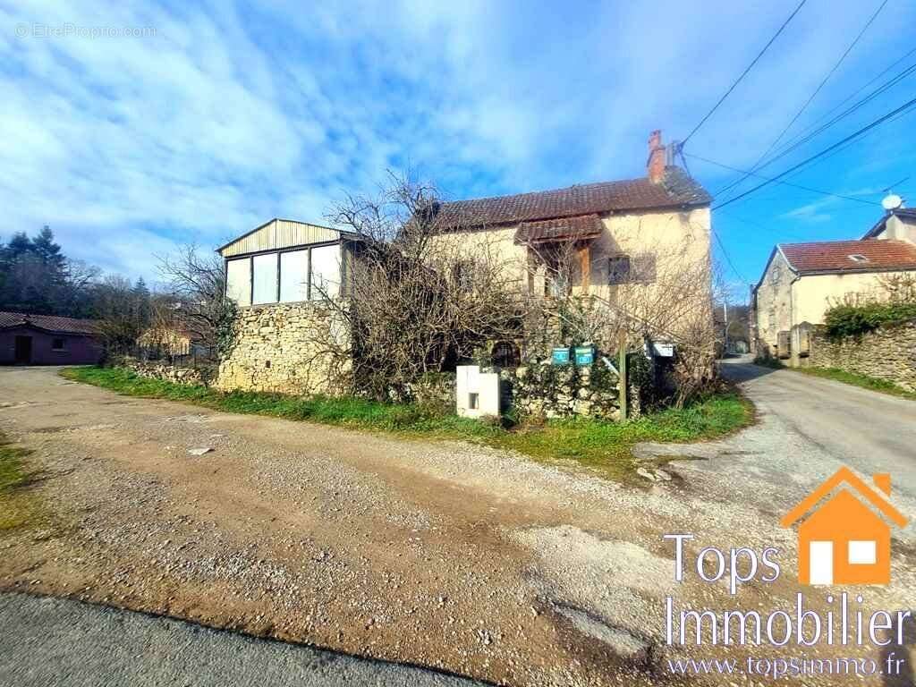 Maison à VILLEFRANCHE-DE-ROUERGUE