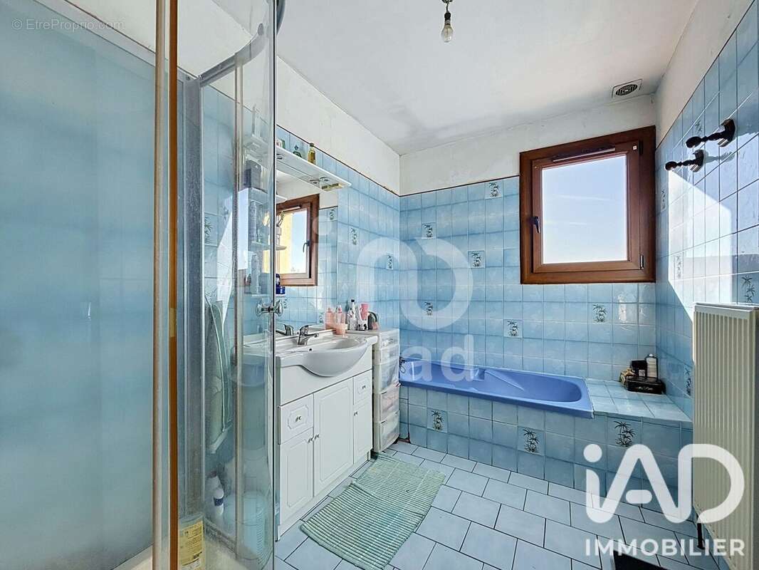 Maison 111 m² à Saint-Florentin  - photo 8