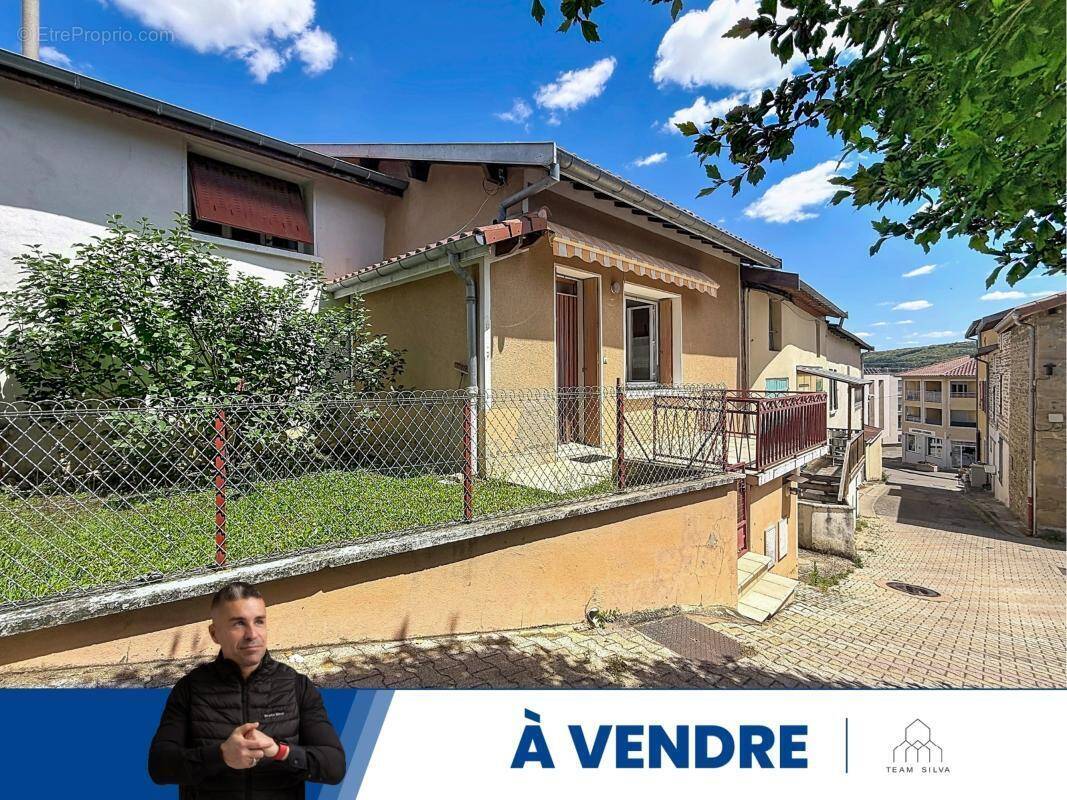 Maison à COMMUNAY