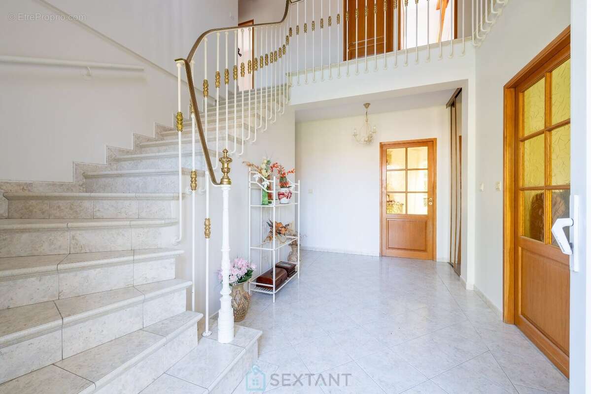 Maison à CHAILLY-EN-BIERE