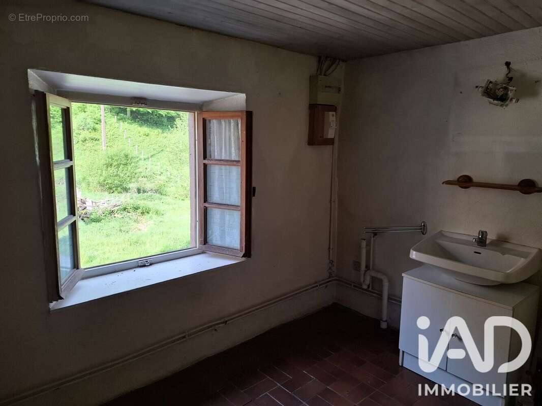 Maison 102 m² à La Croix-Aux-Mines  - photo 5