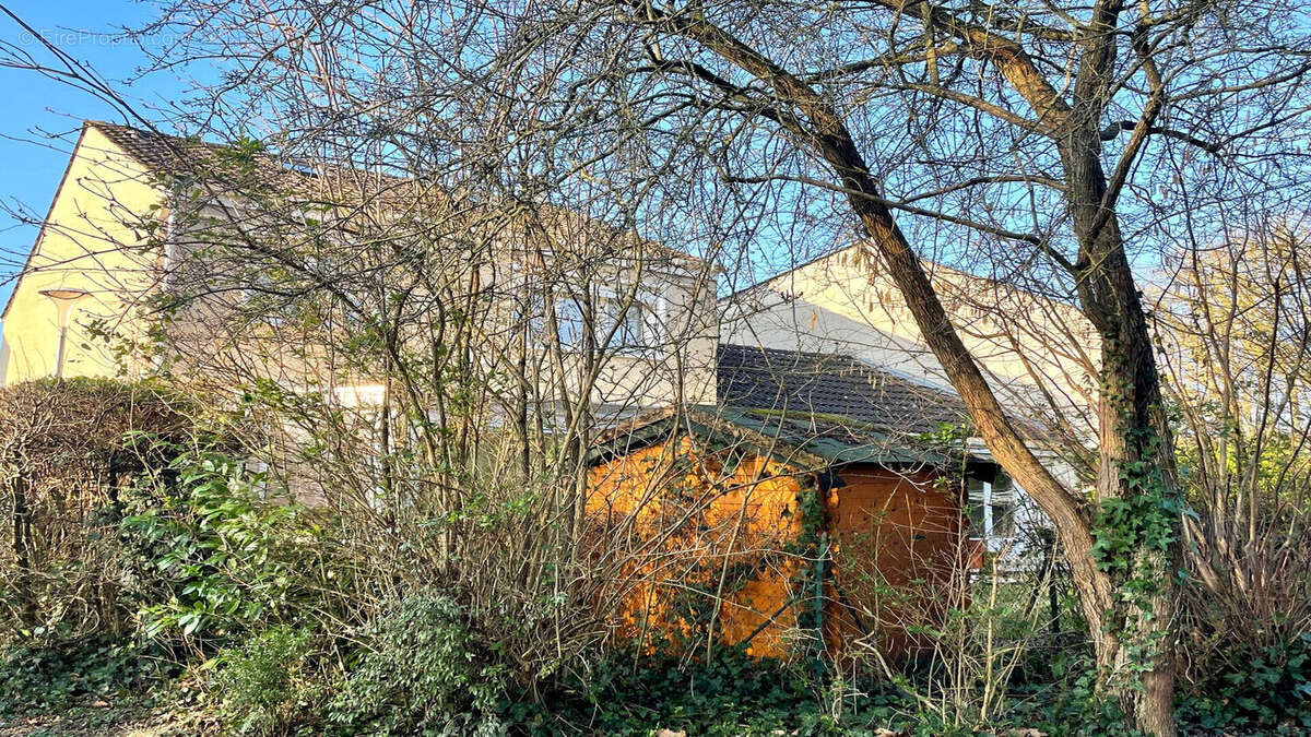 Maison à COMBS-LA-VILLE