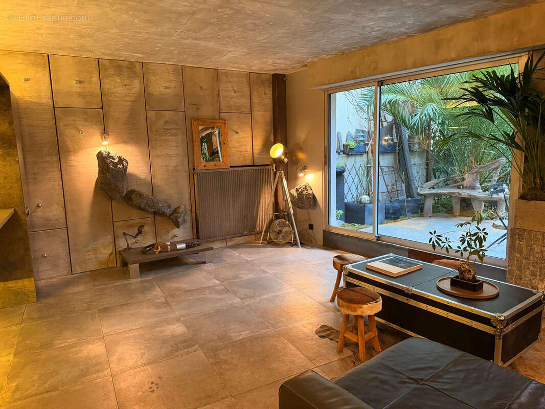 Appartement à PARIS-19E