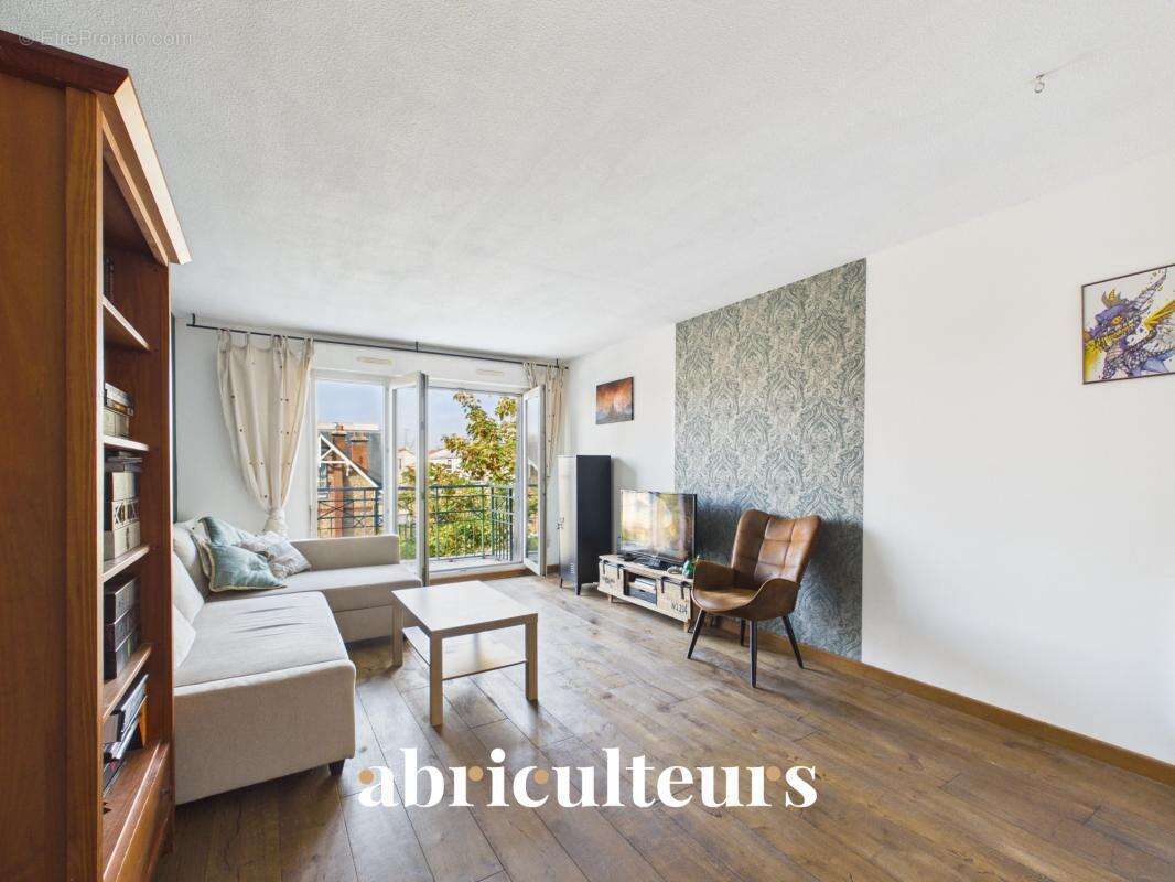 Appartement 3 pièces dernier étage avec balcon sans vis-à-vis en vente à Argenteuil 95100 - photo 7