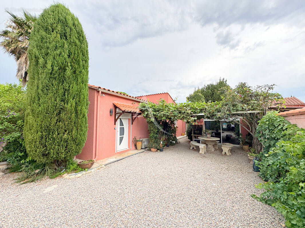 Maison à THUIR