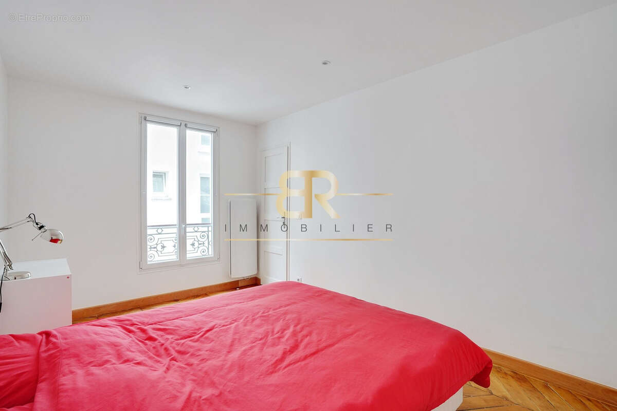 Appartement à PARIS-10E