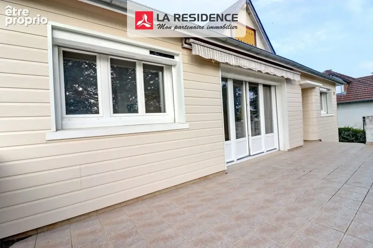 Maison 118 m² à La Chaussee-Saint-Victor  - photo 2