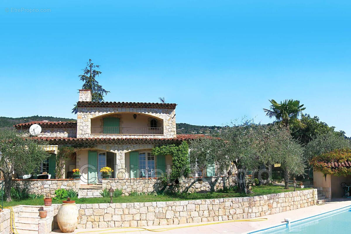 Maison à SPERACEDES