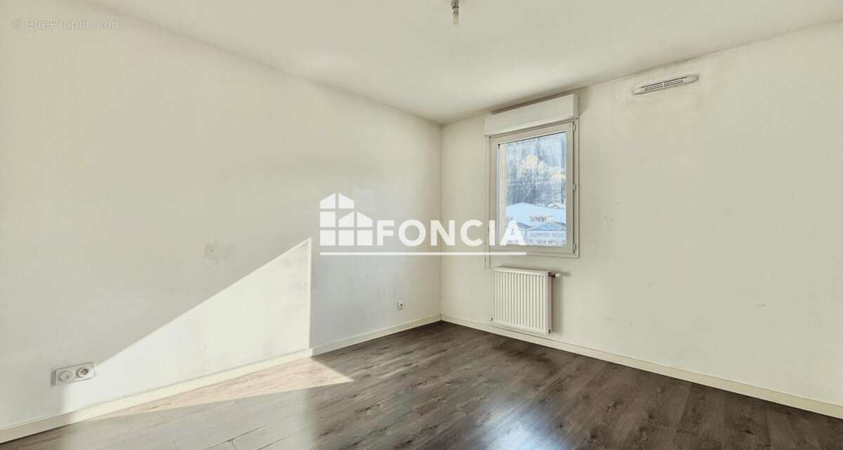 Appartement à BOURGOIN-JALLIEU