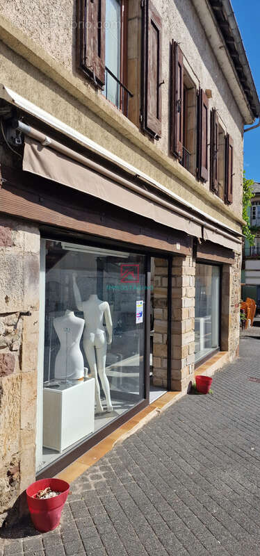 Maison à SAINT-SERNIN-SUR-RANCE