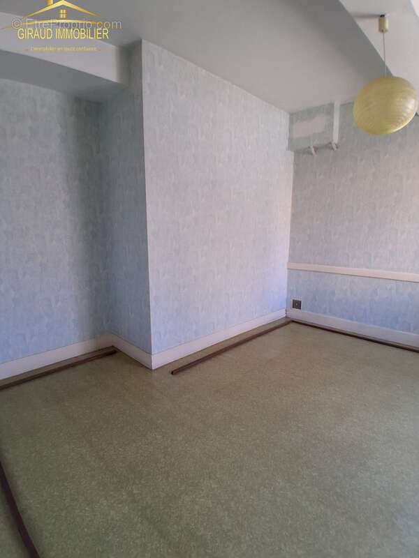 Appartement à CHARLIEU