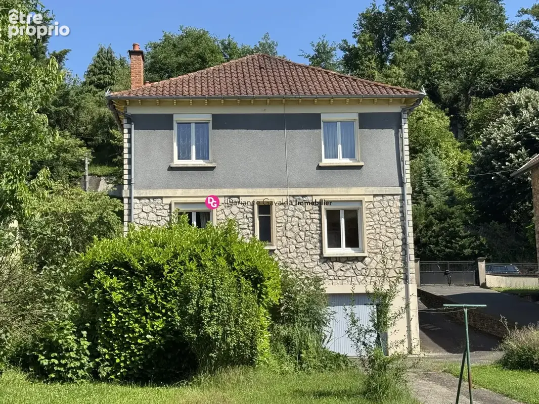 Maison à DECAZEVILLE